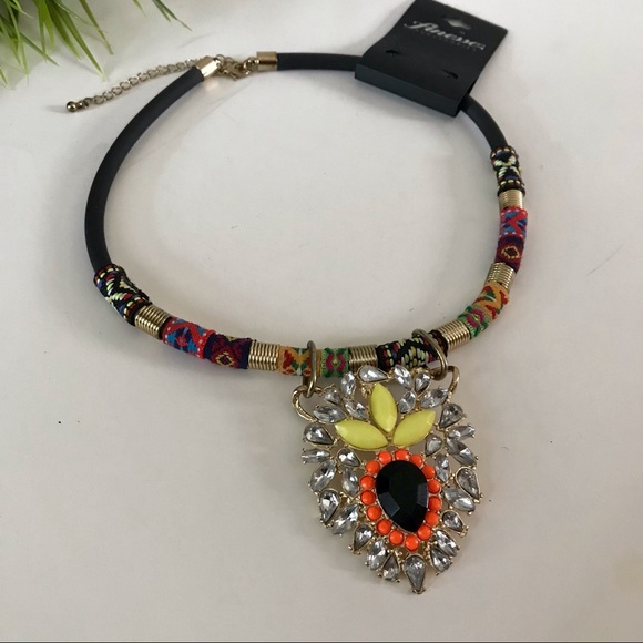 Beautiful Colorful necklaces choker for women - Picture 2 of 5